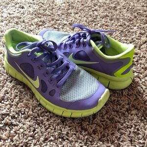 Girls size 4Y Nike tennis shoes